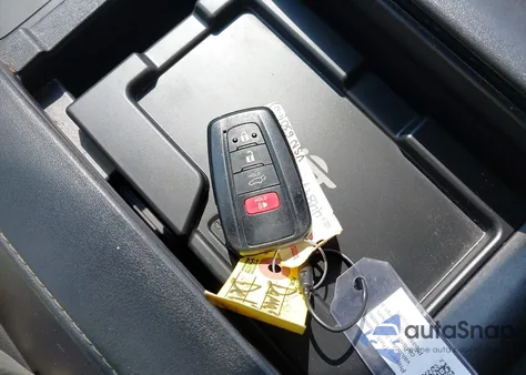 2022 Toyota Highlander Xle из США, поврежденный, VIN 5TDGZRAH9NS554266